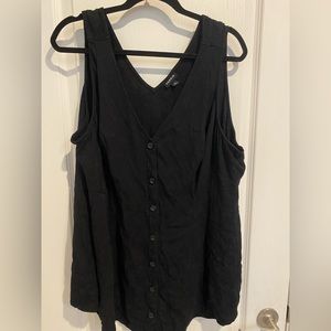 Torrid button up top